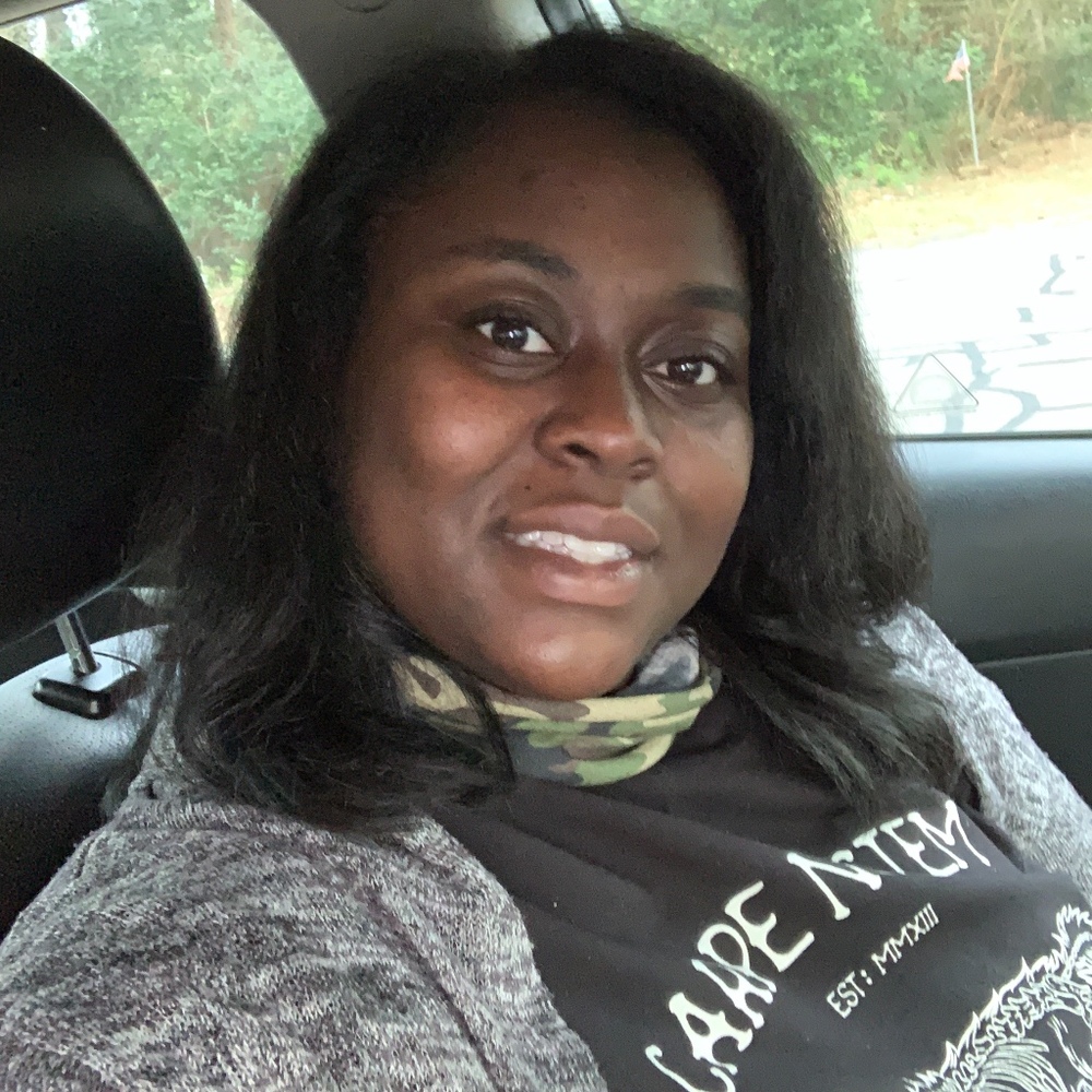 Meet your Posher, Jermisa